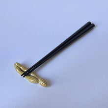 Load image into Gallery viewer, Asparagus Chopstick Rest