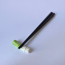 Load image into Gallery viewer, Spring Onion Chopstick Rest