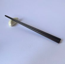 Load image into Gallery viewer, Jiaozi Chopstick Rest