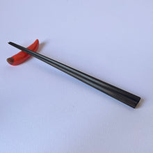 Load image into Gallery viewer, Ginseng Chopstick Rest